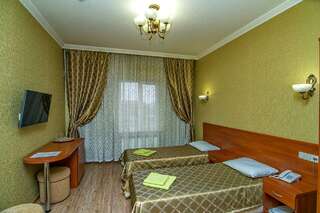 Гостиница George Hotel Краснодар Номер комфорт с 2 односпальными кроватями-1
